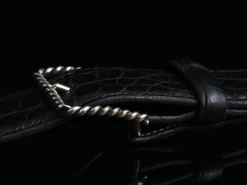 Basic Twist Buckle